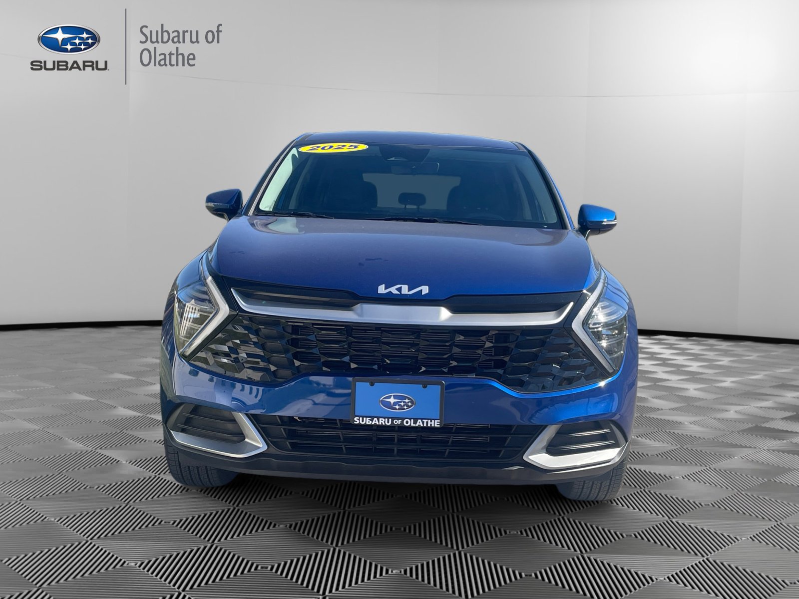 Used 2025 Kia Sportage EX image 13