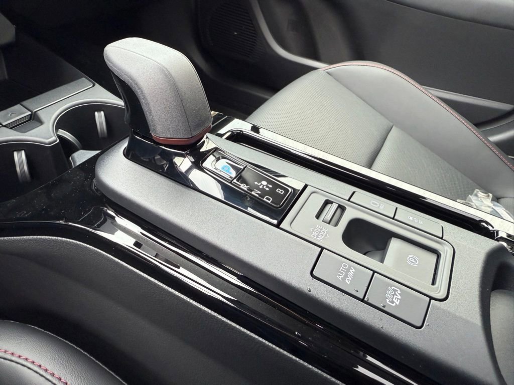 New 2026 Toyota Prius Plug-In Hybrid FWD image 39