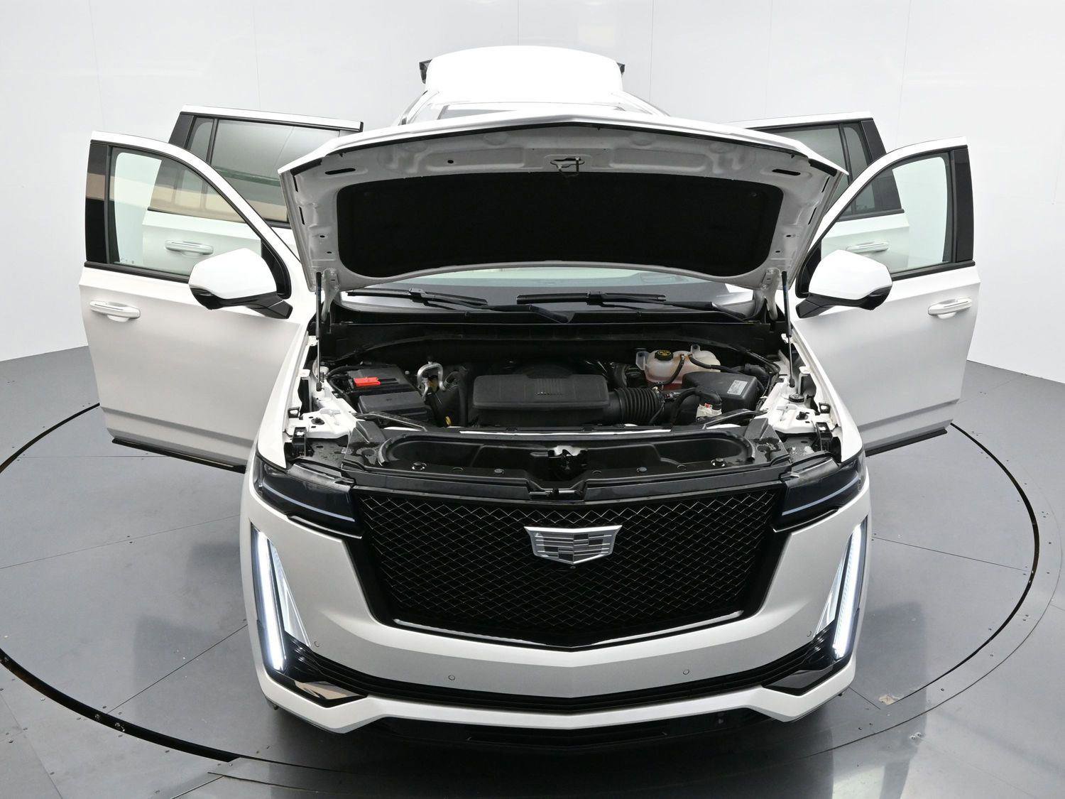 Certified 2022 Cadillac Escalade ESV Sport Platinum w/ Heavy-Duty Trailer Package image 52