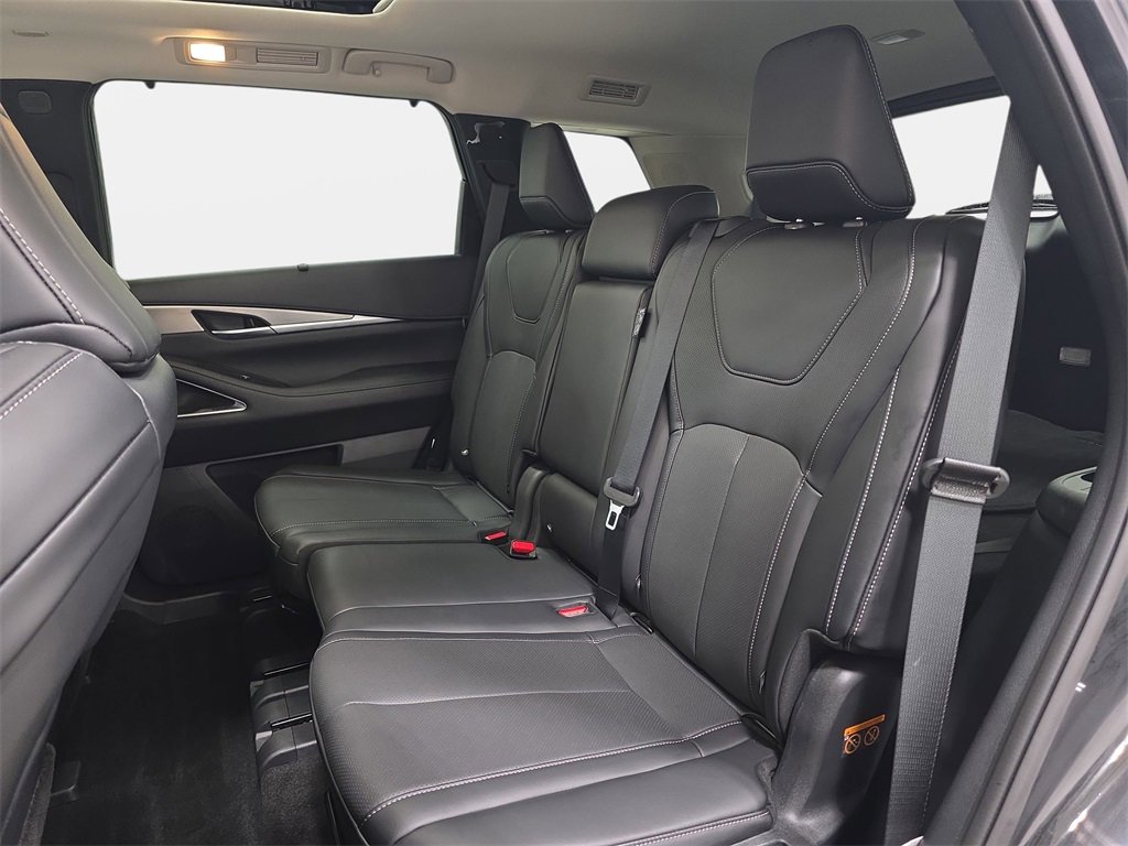 Certified 2026 INFINITI QX60 Luxe w/ Cargo Package image 11