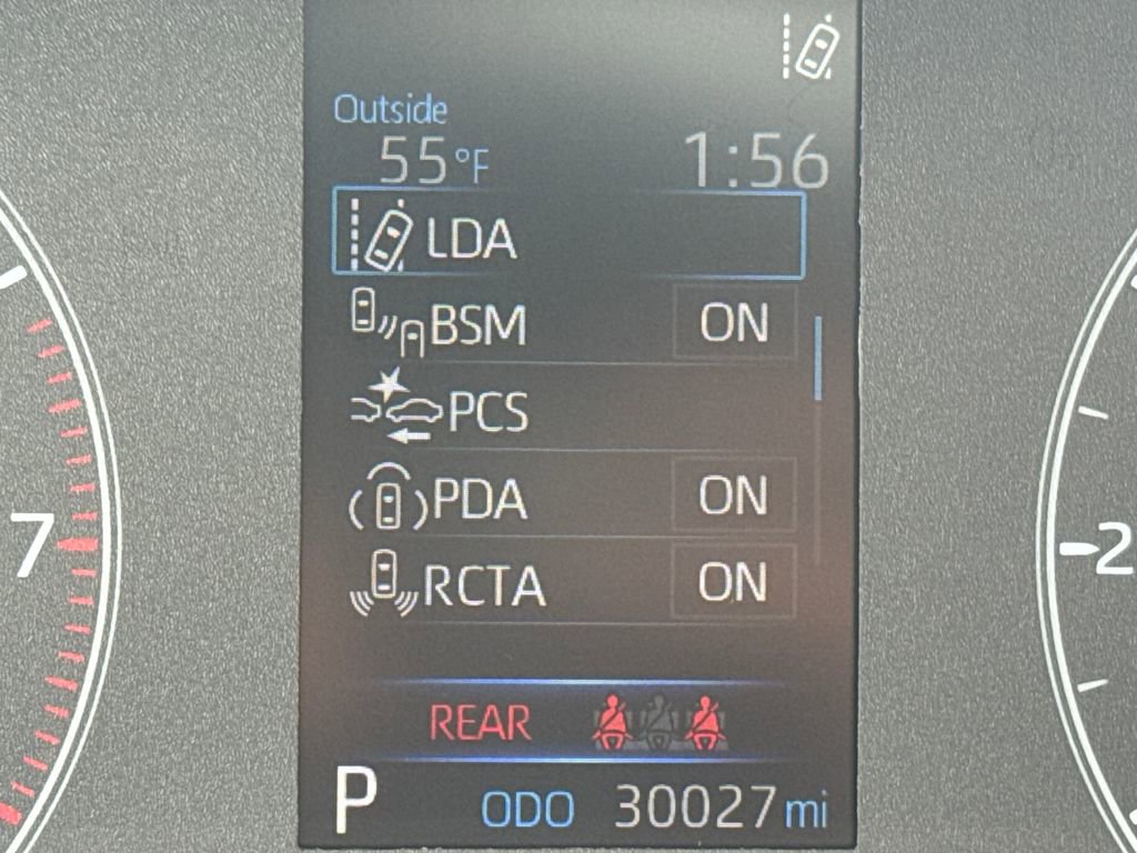 Used 2024 Toyota Corolla Cross SE w/ Moonroof Package image 20