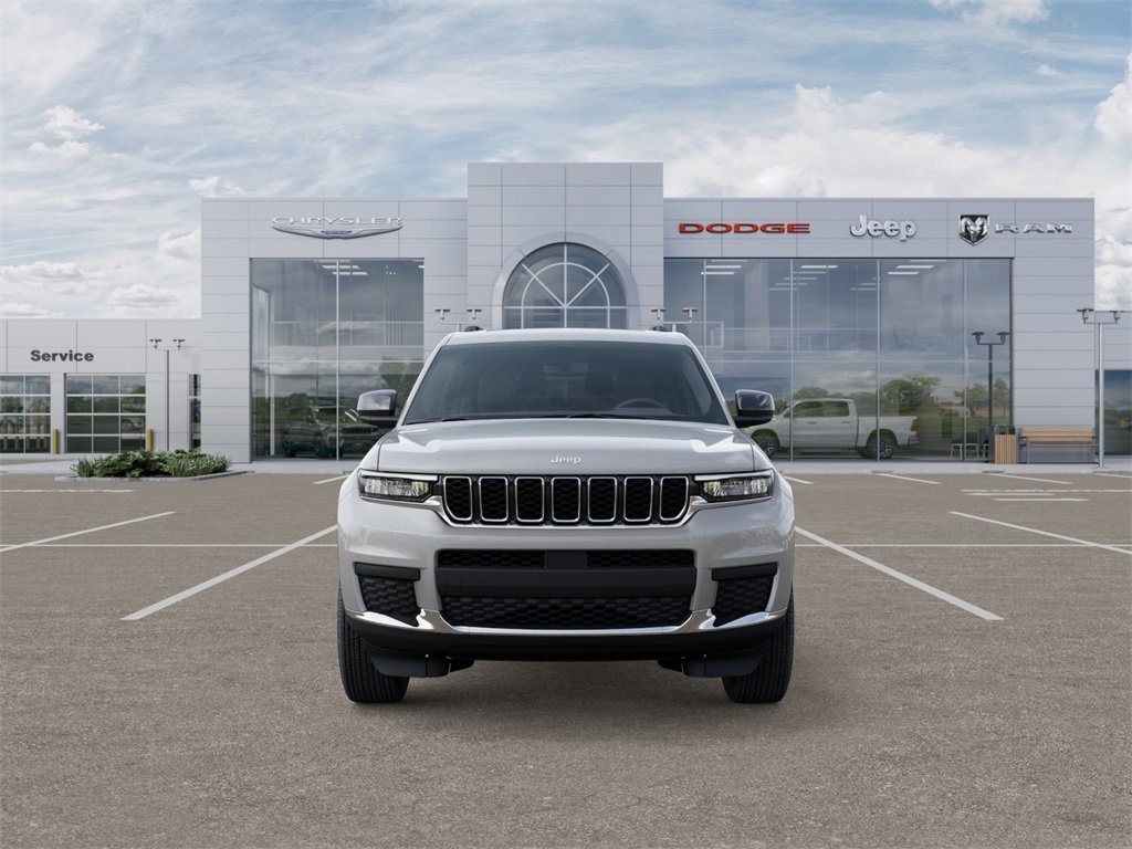 New 2025 Jeep Grand Cherokee L Laredo image 6