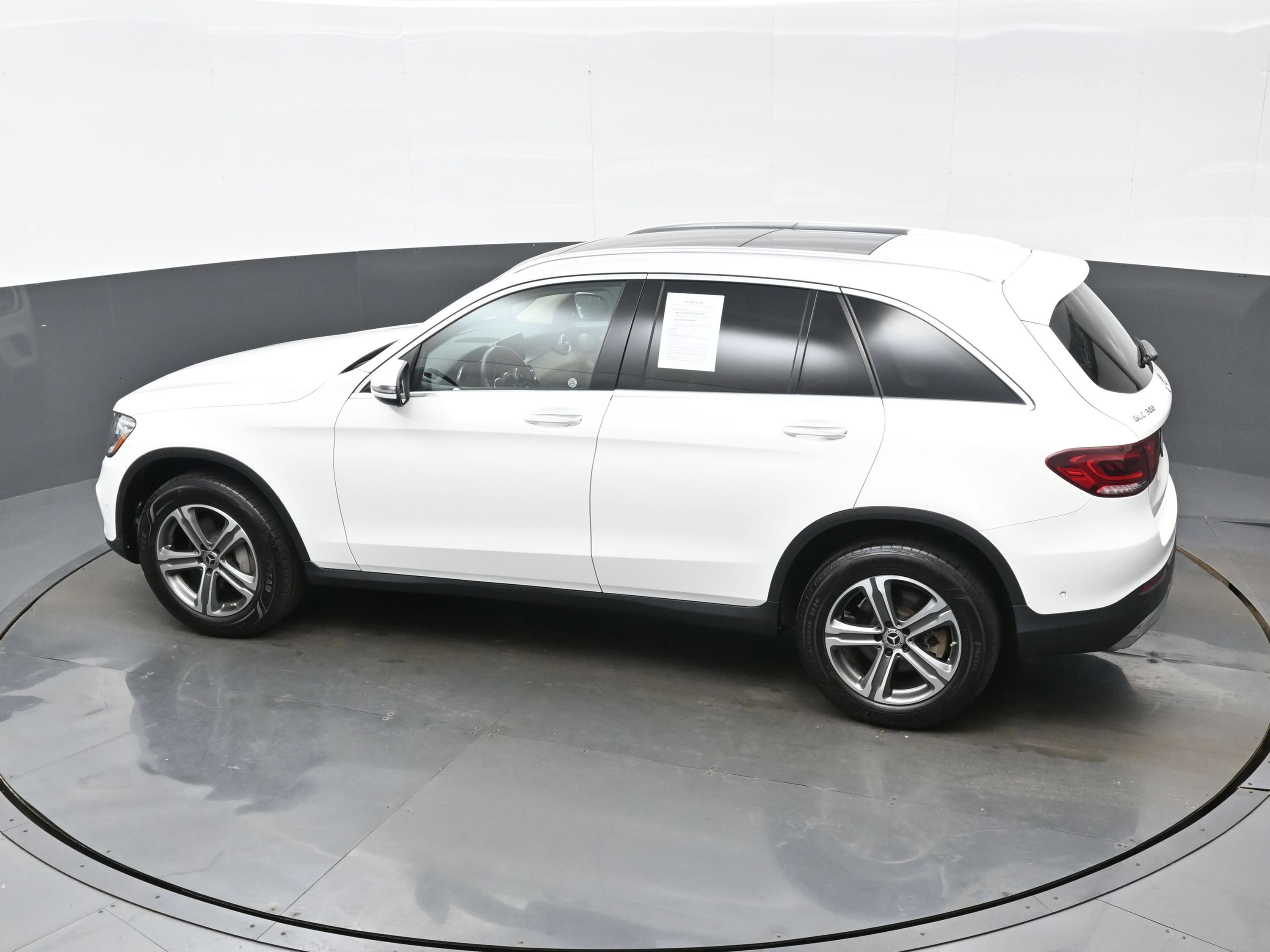 Used 2021 Mercedes-Benz GLC 300 image 34