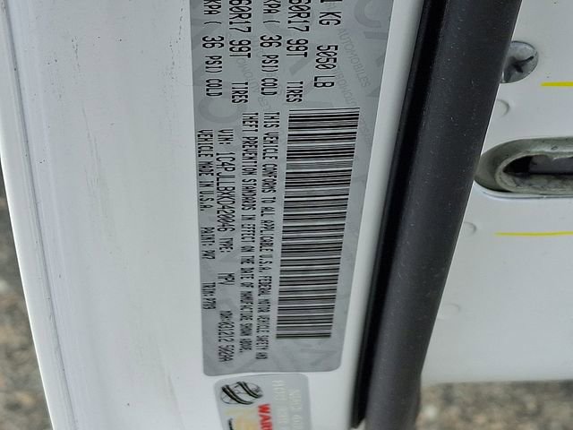 Used 2019 Jeep Cherokee Latitude Plus w/ Comfort/Convenience Group image 25