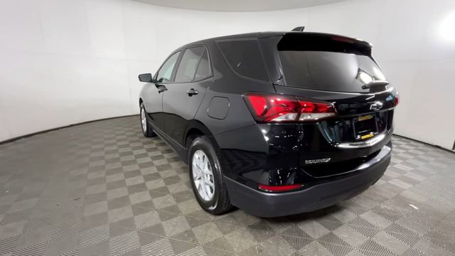 Used 2024 Chevrolet Equinox LS w/ LS Convenience Package FWD image 7
