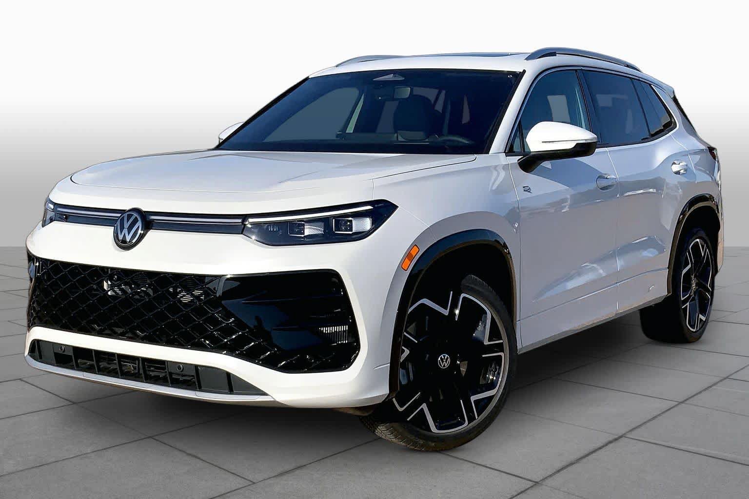 New 2026 Volkswagen Tiguan SEL R-Line