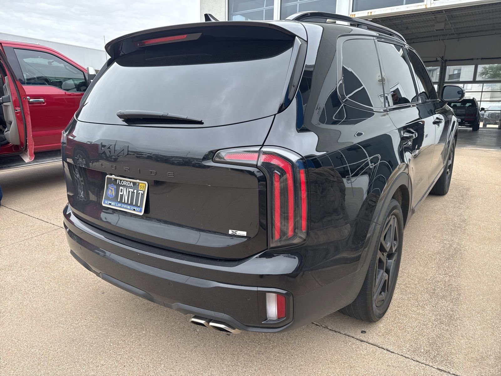 Used 2025 Kia Telluride SX Prestige X-Line image 5