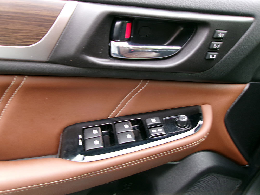 Used 2018 Subaru Outback 2.5i Touring image 16