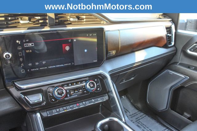 Used 2024 GMC Sierra 3500 Denali w/ Denali Reserve Package image 23