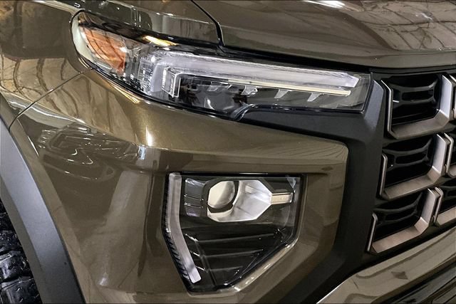 Certified 2024 GMC Canyon AT4X AWD/4WD image 4