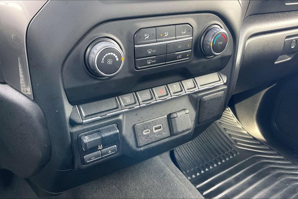 Used 2022 Chevrolet Silverado 2500 Custom w/ Custom Value Package AWD/4WD image 24