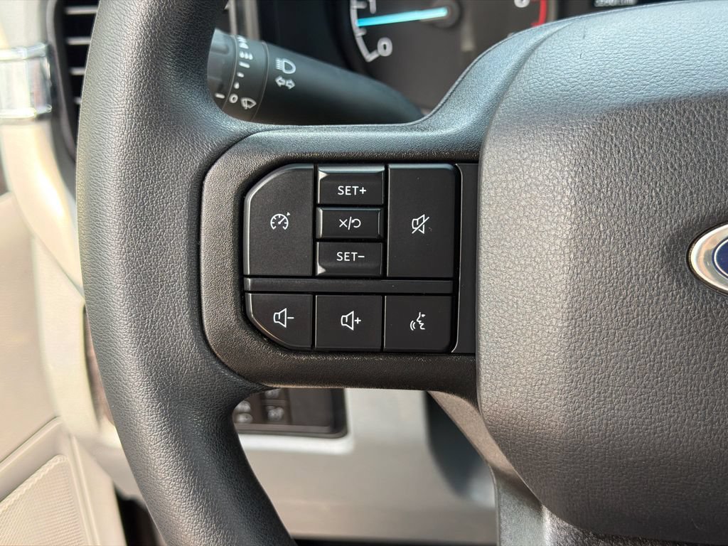 Used 2025 Ford F250 XLT AWD/4WD image 24