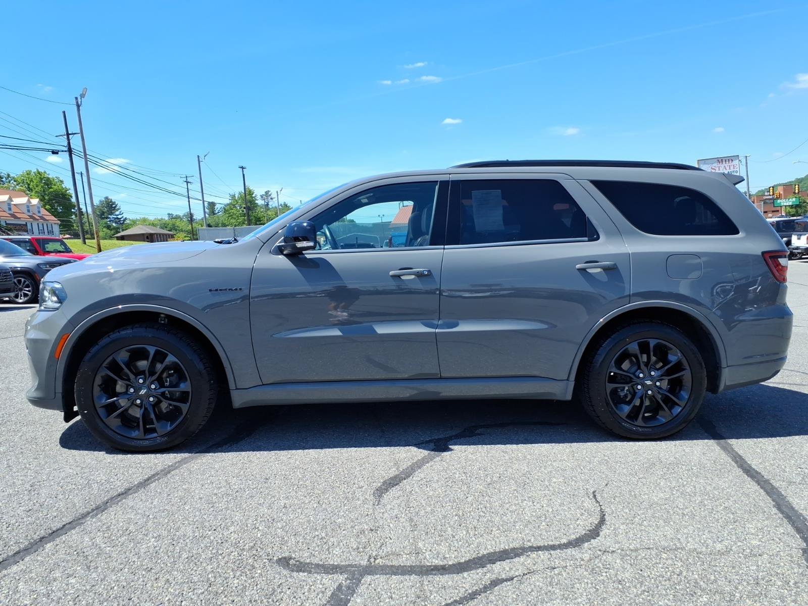 Used 2023 Dodge Durango R/T AWD/4WD image 3