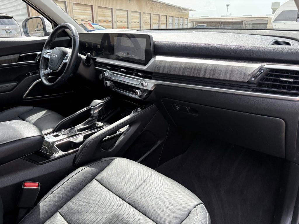 Used 2023 Kia Telluride EX image 31