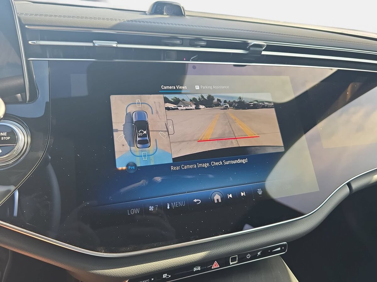 New 2026 Mercedes-Benz E 350 4MATIC Sedan image 23