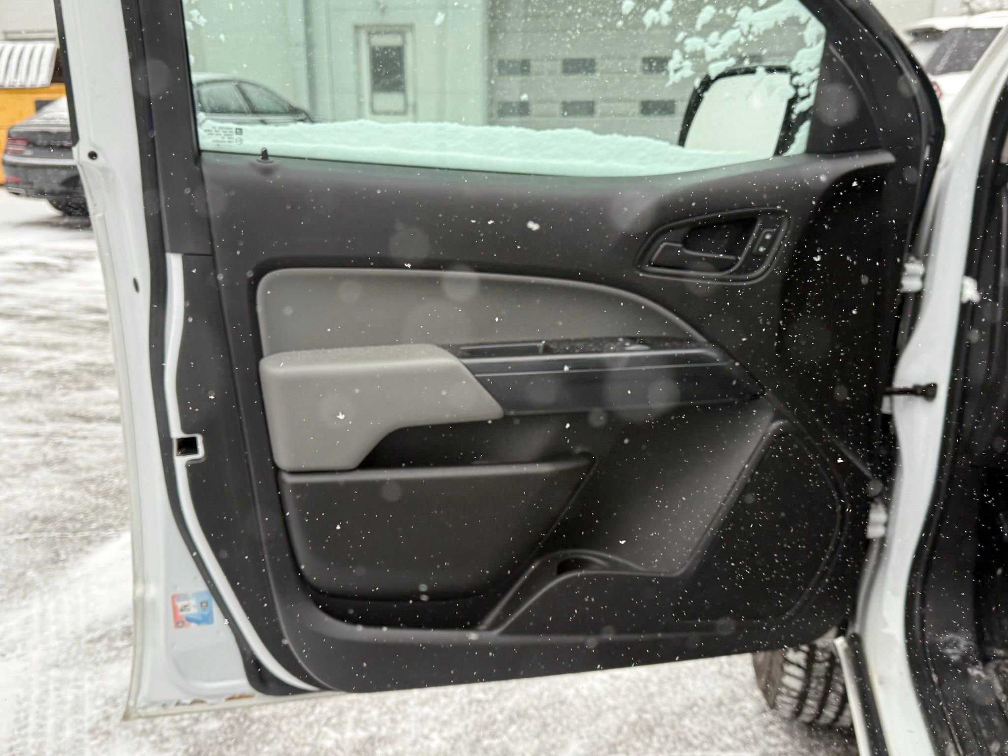 Used 2018 Chevrolet Colorado W/T image 27