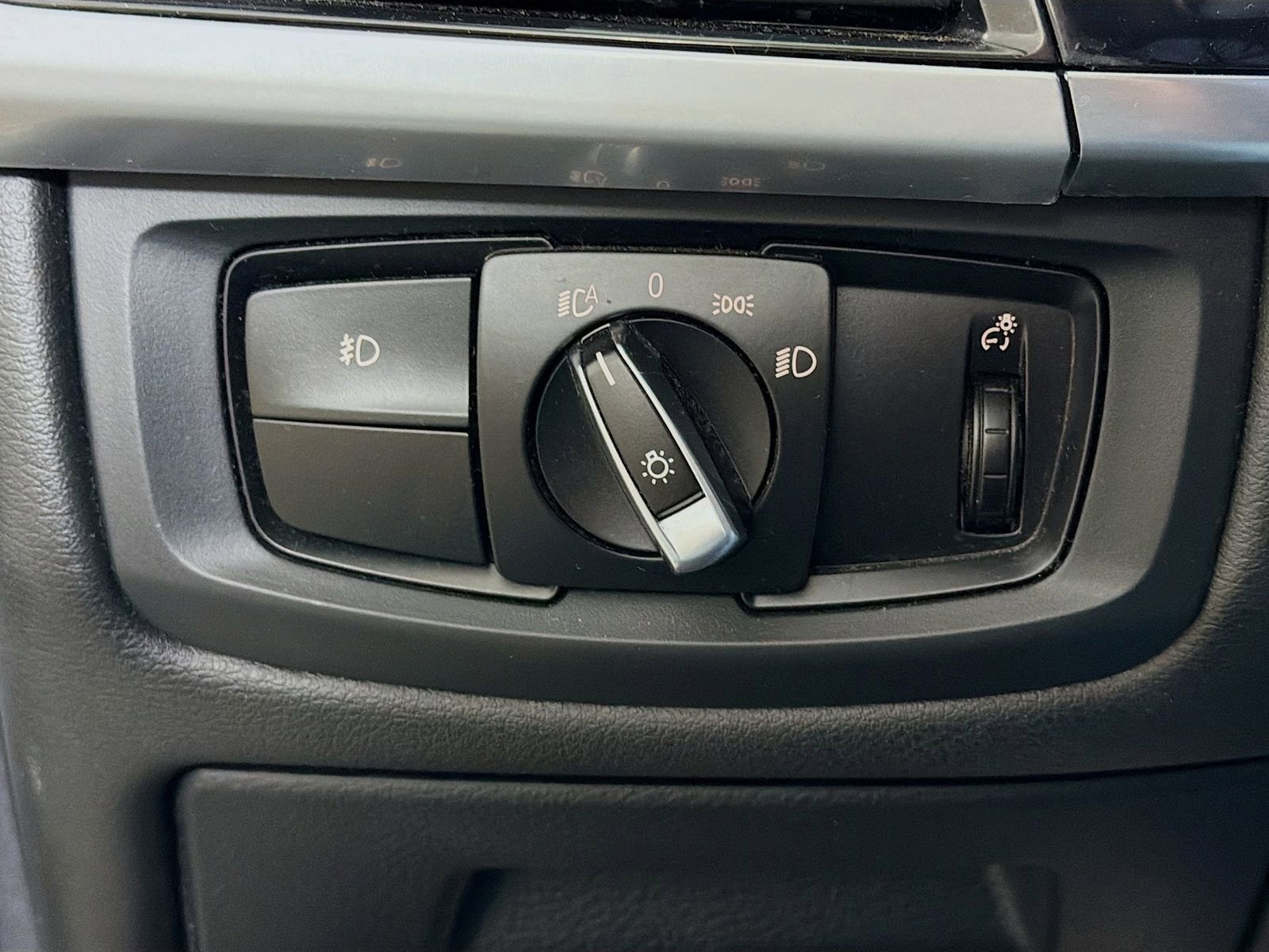 Used 2019 BMW X6 xDrive35i image 11