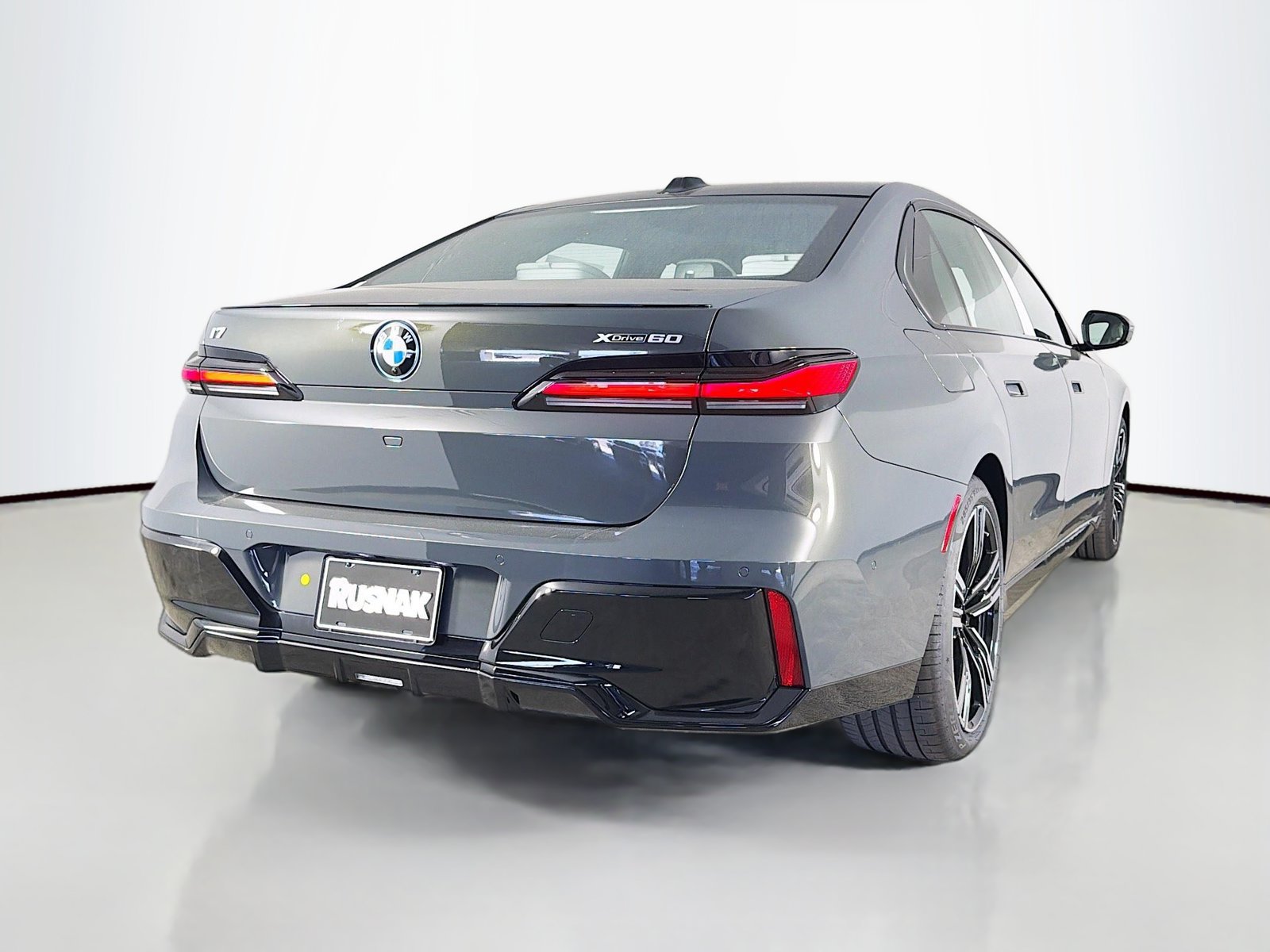 New 2026 BMW i7 xDrive60 AWD/4WD image 7