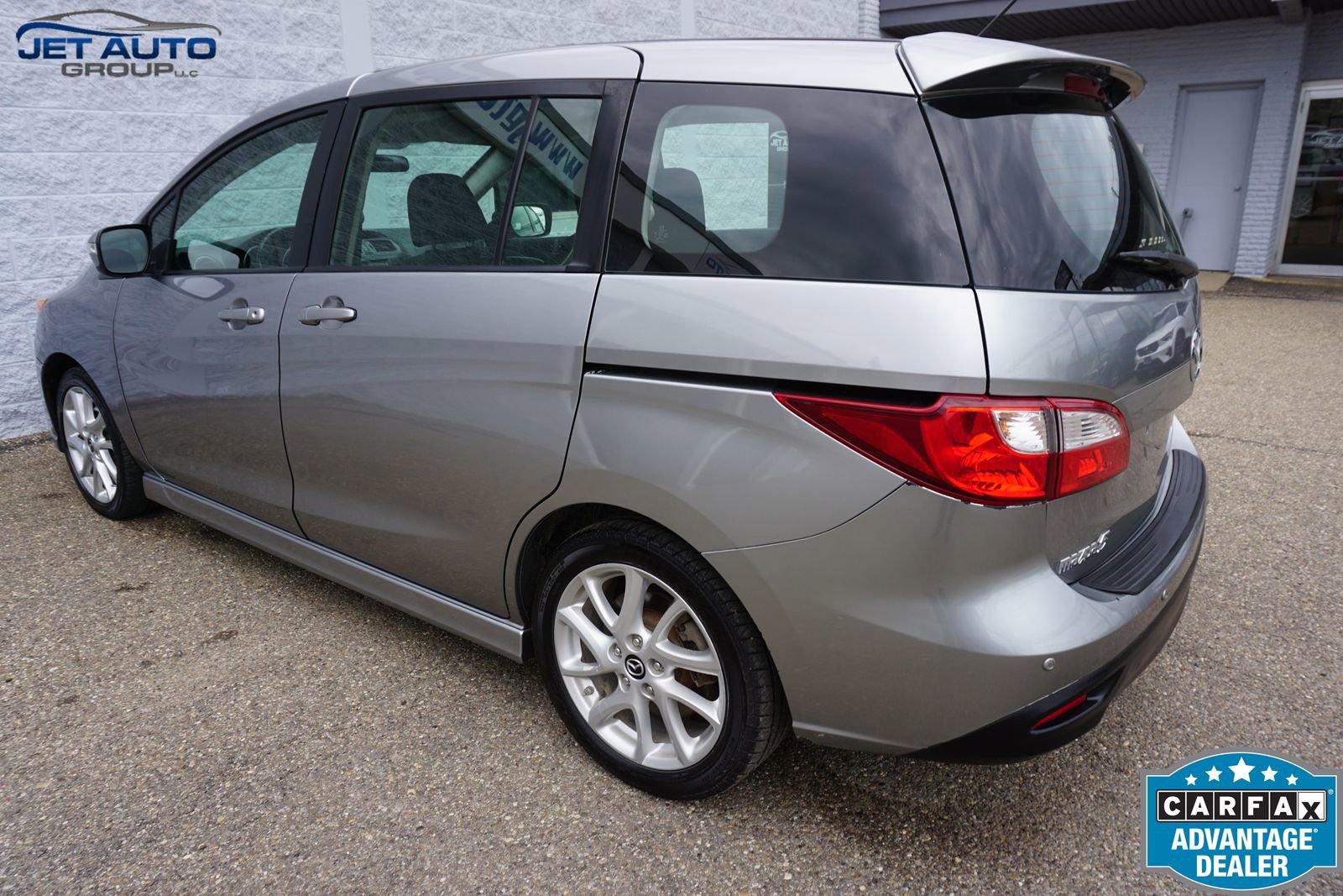 Used 2013 MAZDA MAZDA5 Touring FWD image 8