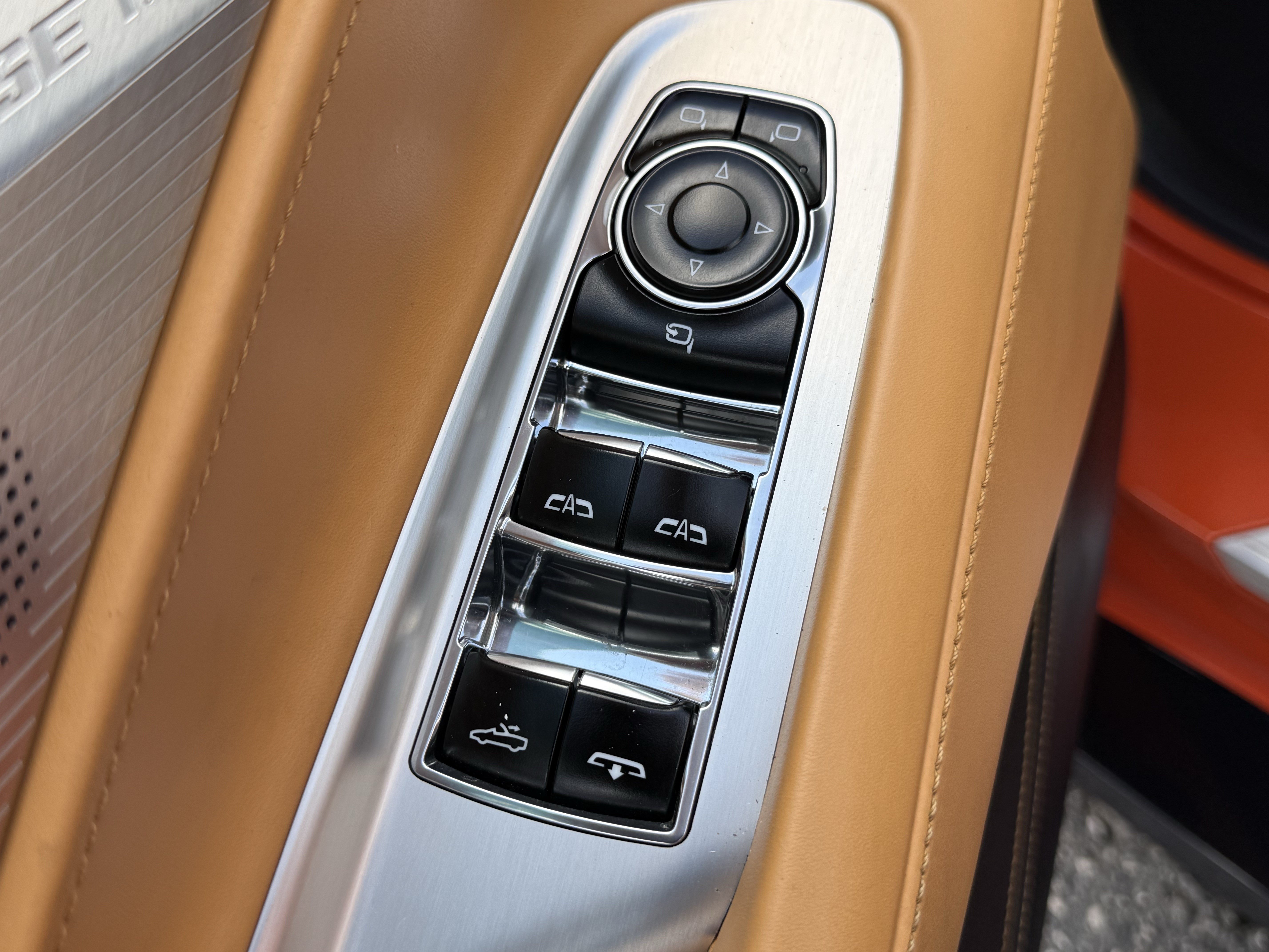 Used 2020 Chevrolet Corvette Stingray Premium Conv w/ 3LT Preferred Equipment Group RWD image 15