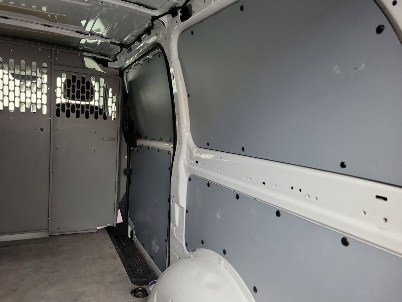 Used 2023 Mercedes-Benz Metris image 10