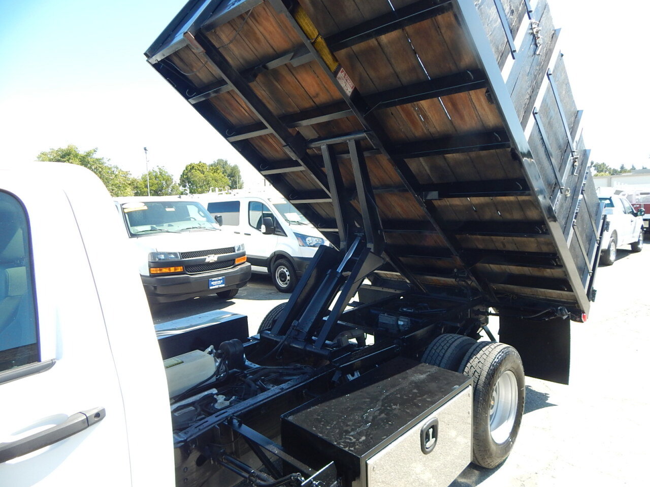 Used 2015 Chevrolet Silverado 3500 W/T RWD image 17