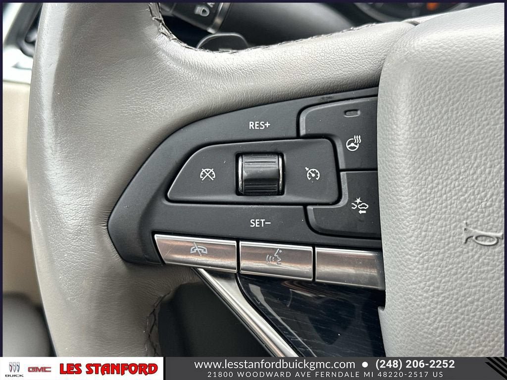 Certified 2025 Cadillac XT6 Premium Luxury AWD/4WD image 25