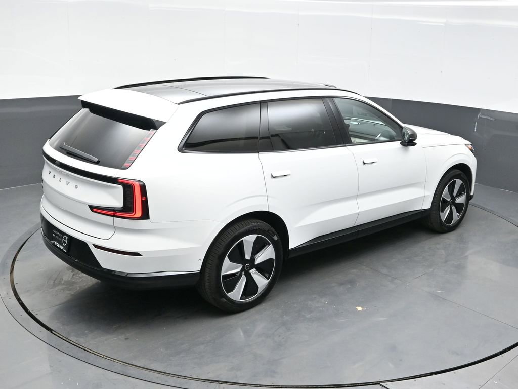 Used 2025 Volvo EX90 Plus image 34