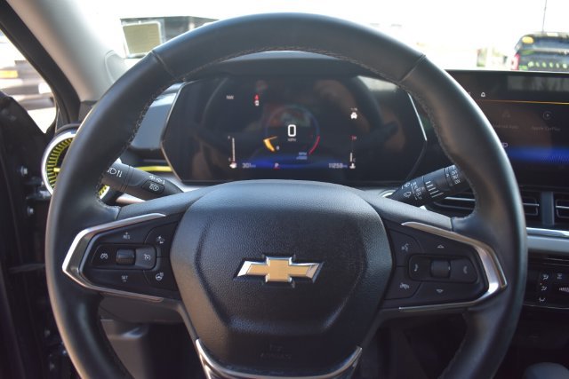 Certified 2025 Chevrolet Trax LT w/ LT Convenience Package FWD image 26