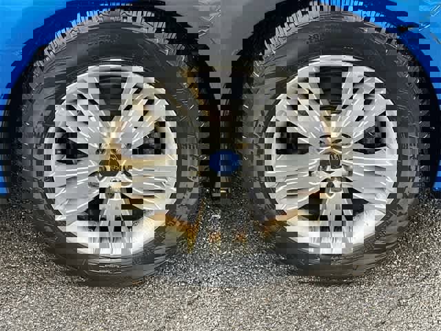 Used 2012 Ford Focus SEL w/ SEL/Titanium Winter Pkg image 20