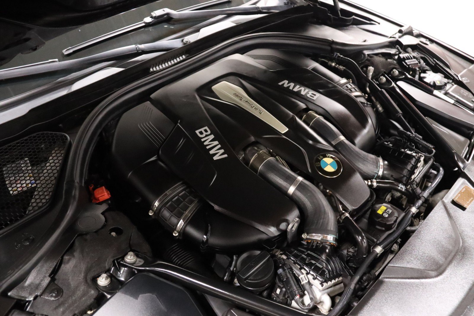 Used 2018 BMW 750i xDrive AWD/4WD image 17