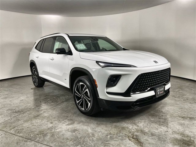 Certified 2025 Buick Enclave Sport Touring image 2