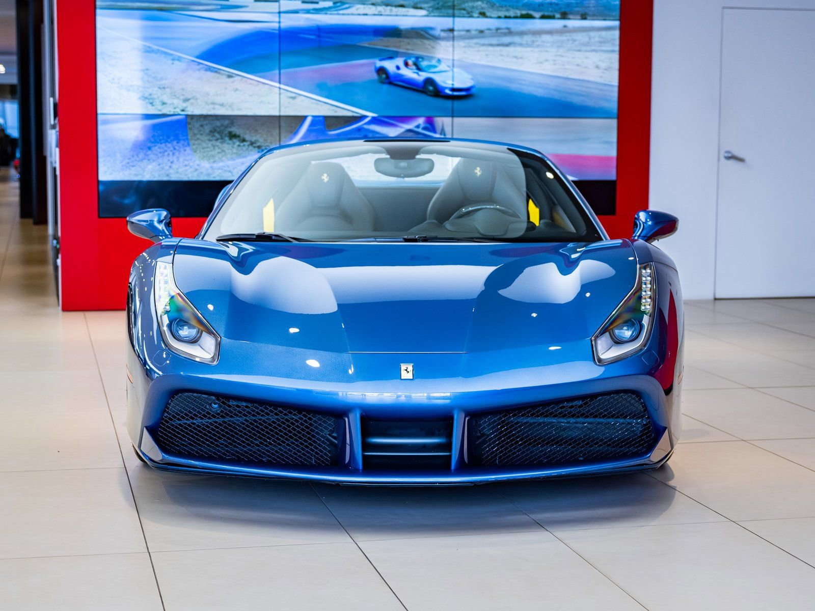 Used 2017 Ferrari 488 Spider image 2