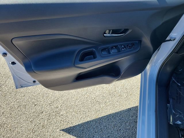 Used 2025 Nissan Versa SV w/ Trunk Package image 20