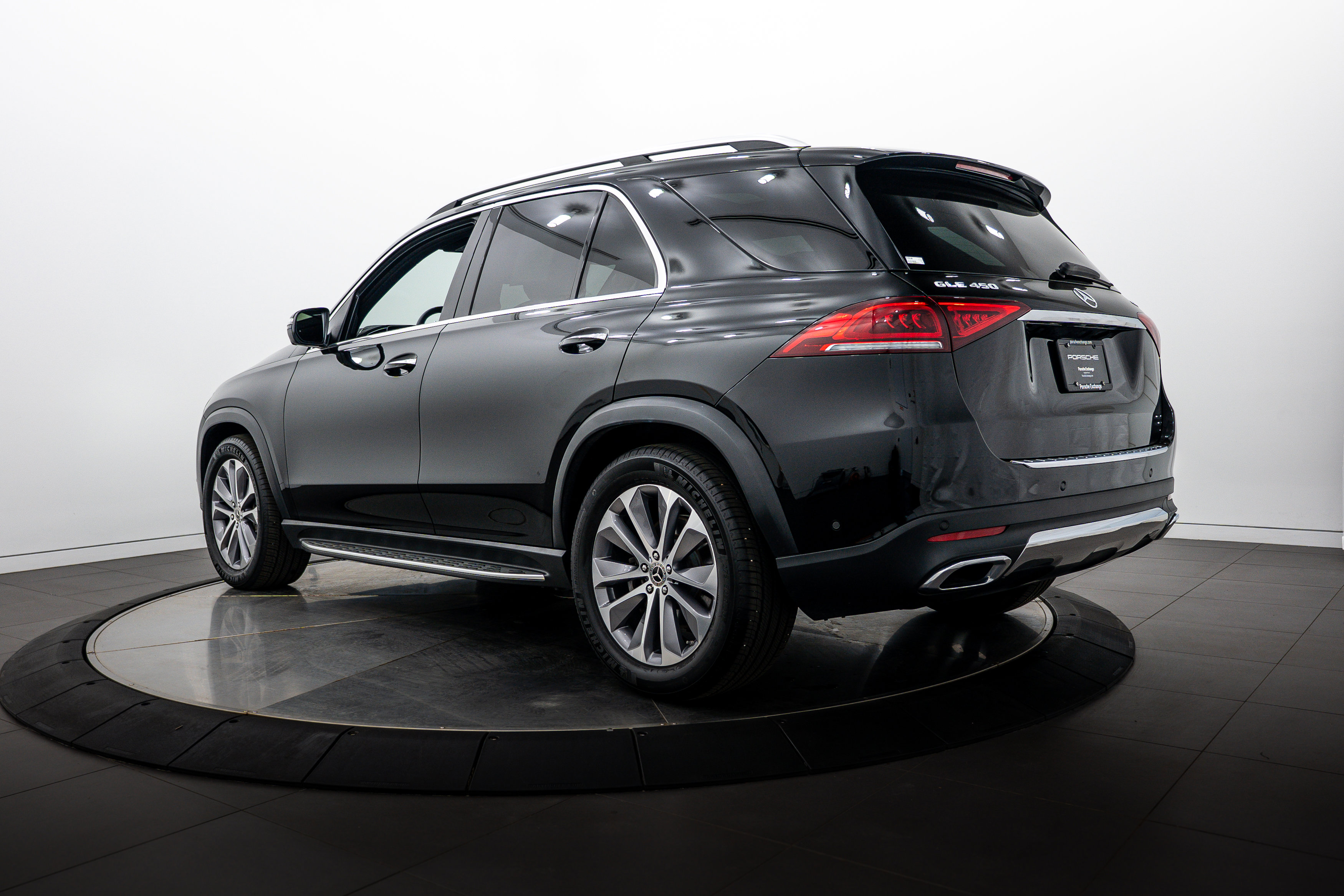 Used 2022 Mercedes-Benz GLE 450 4MATIC image 3
