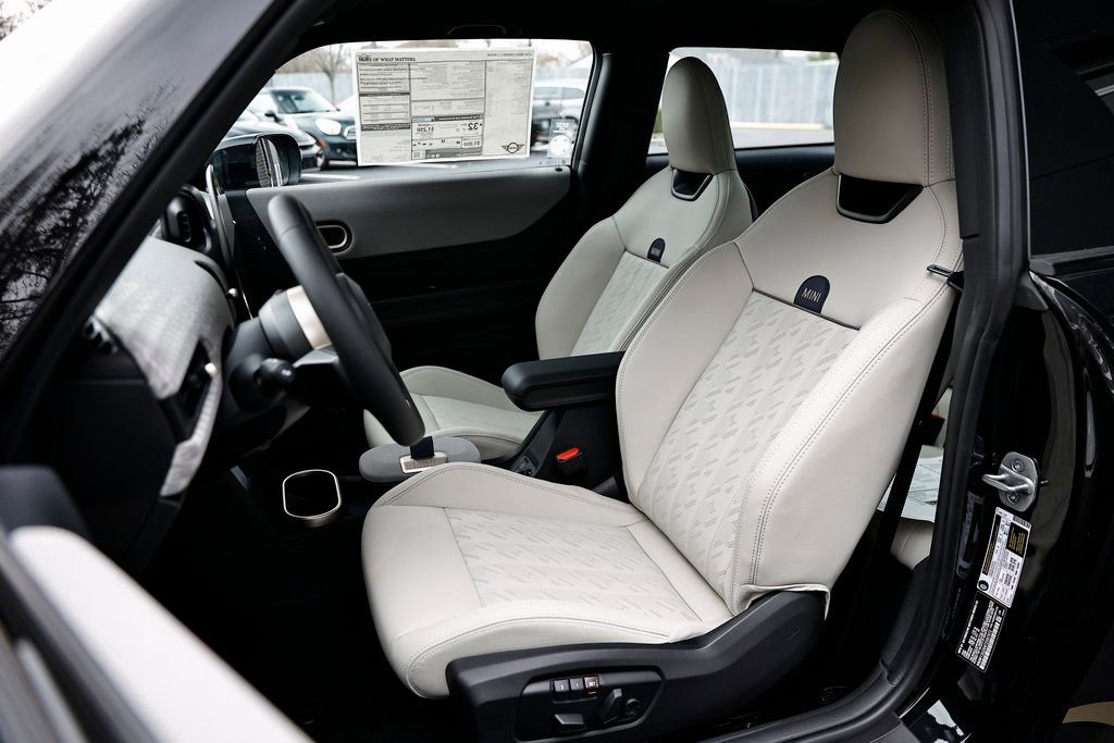 New 2026 MINI Cooper 2-Door Hardtop FWD image 20