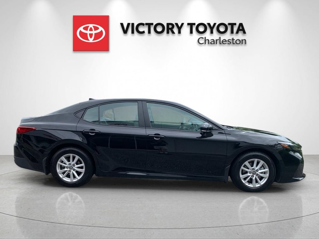 Used 2025 Toyota Camry LE w/ Convenience Package FWD image 6