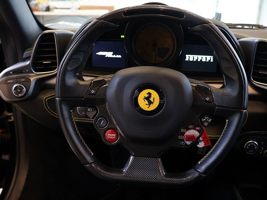 Used 2011 Ferrari 458 Italia Coupe RWD image 89