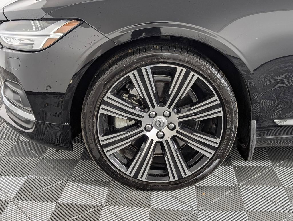Used 2024 Volvo S90 B6 Ultimate image 11