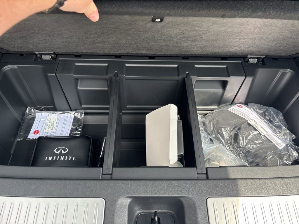 Used 2023 INFINITI QX60 Sensory w/ Cargo Package image 78