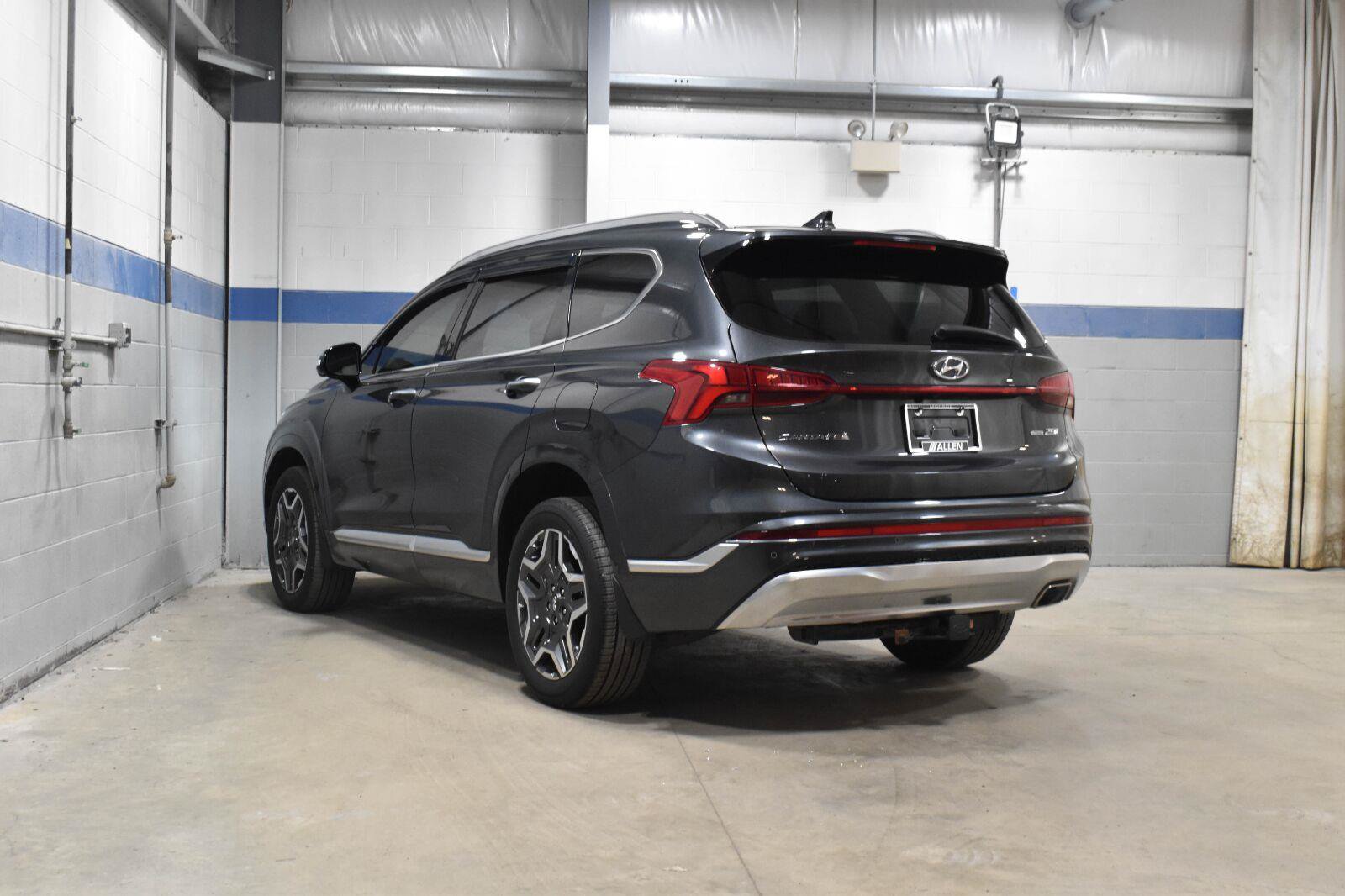 Used 2021 Hyundai Santa Fe Calligraphy AWD/4WD image 9