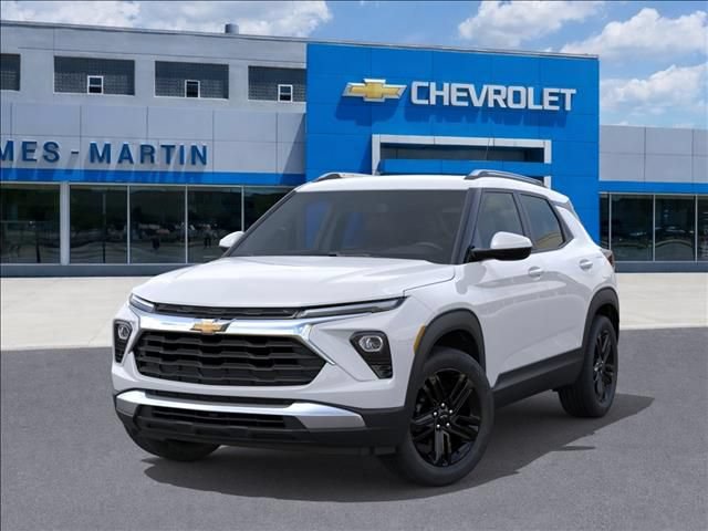 New 2026 Chevrolet TrailBlazer LT w/ Midnight Edition AWD/4WD image 6