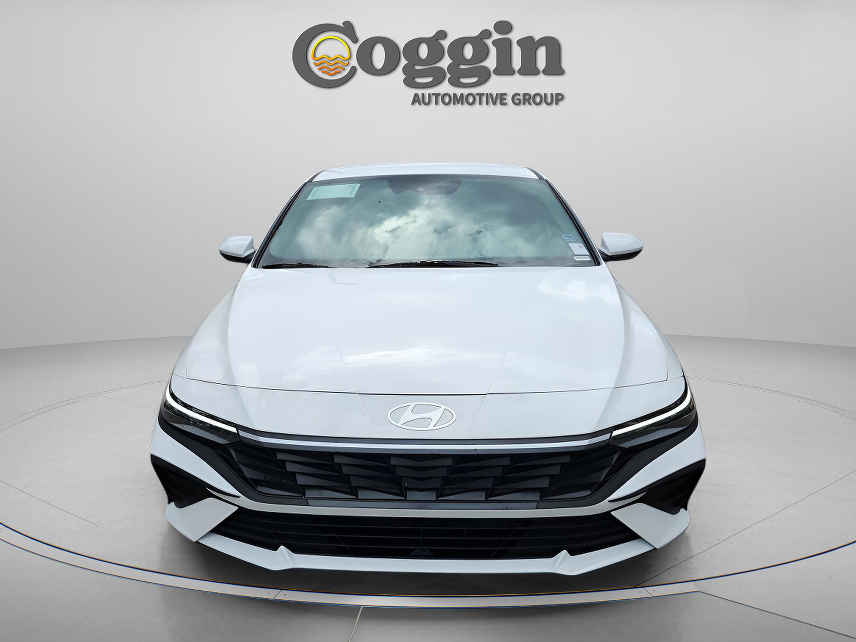 New 2026 Hyundai Elantra Hybrid FWD image 8