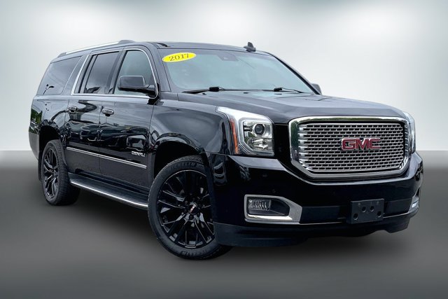 Used 2017 GMC Yukon XL Denali w/ Open Road Package AWD/4WD image 1