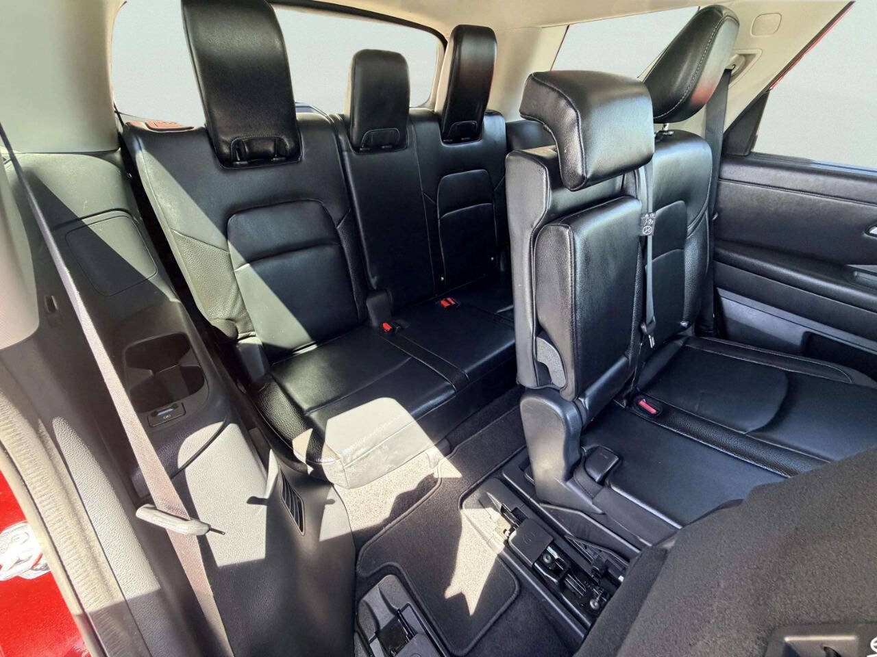 Used 2022 Nissan Pathfinder SL w/ SL Black Package AWD/4WD image 29