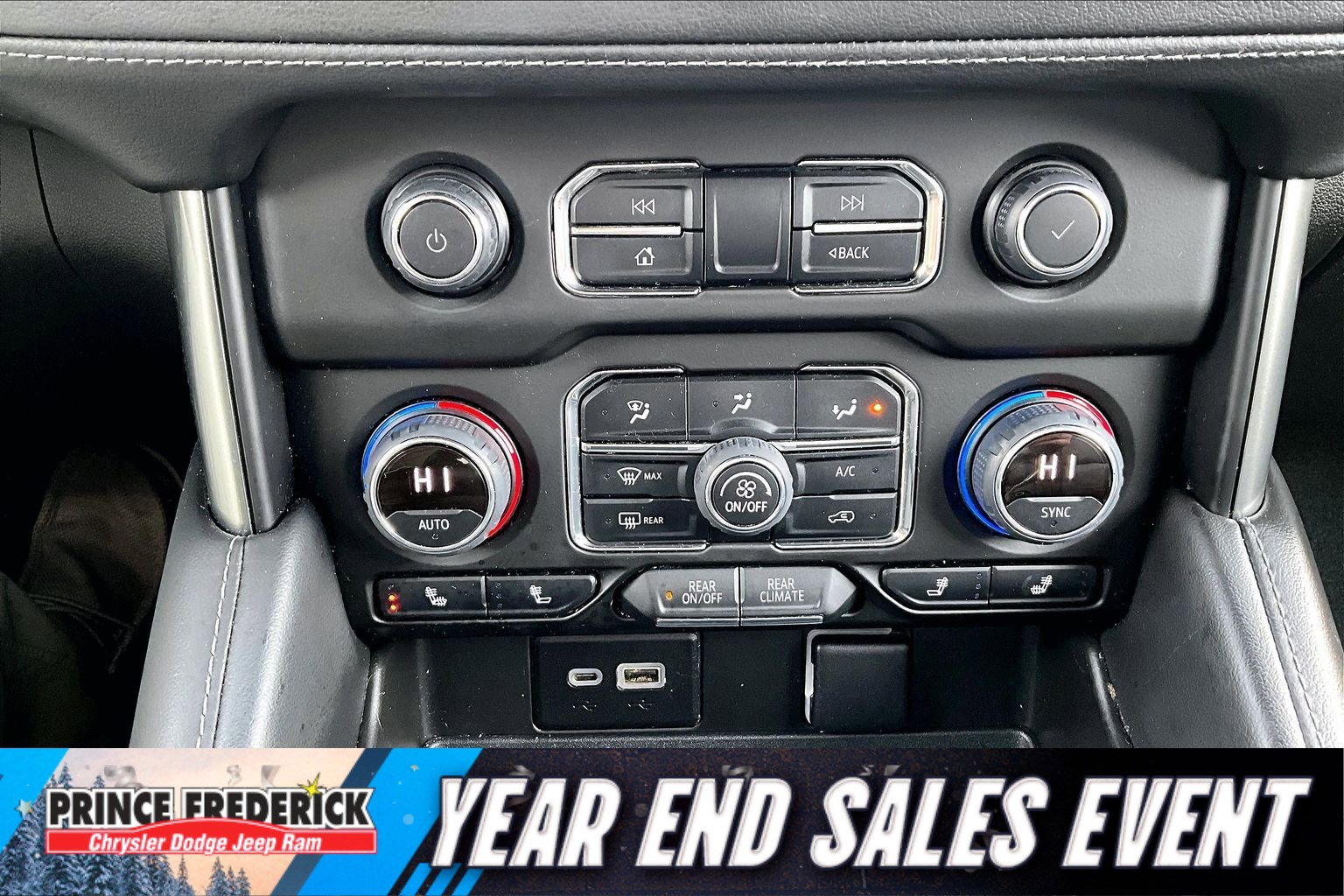 Used 2021 Chevrolet Suburban LT image 26