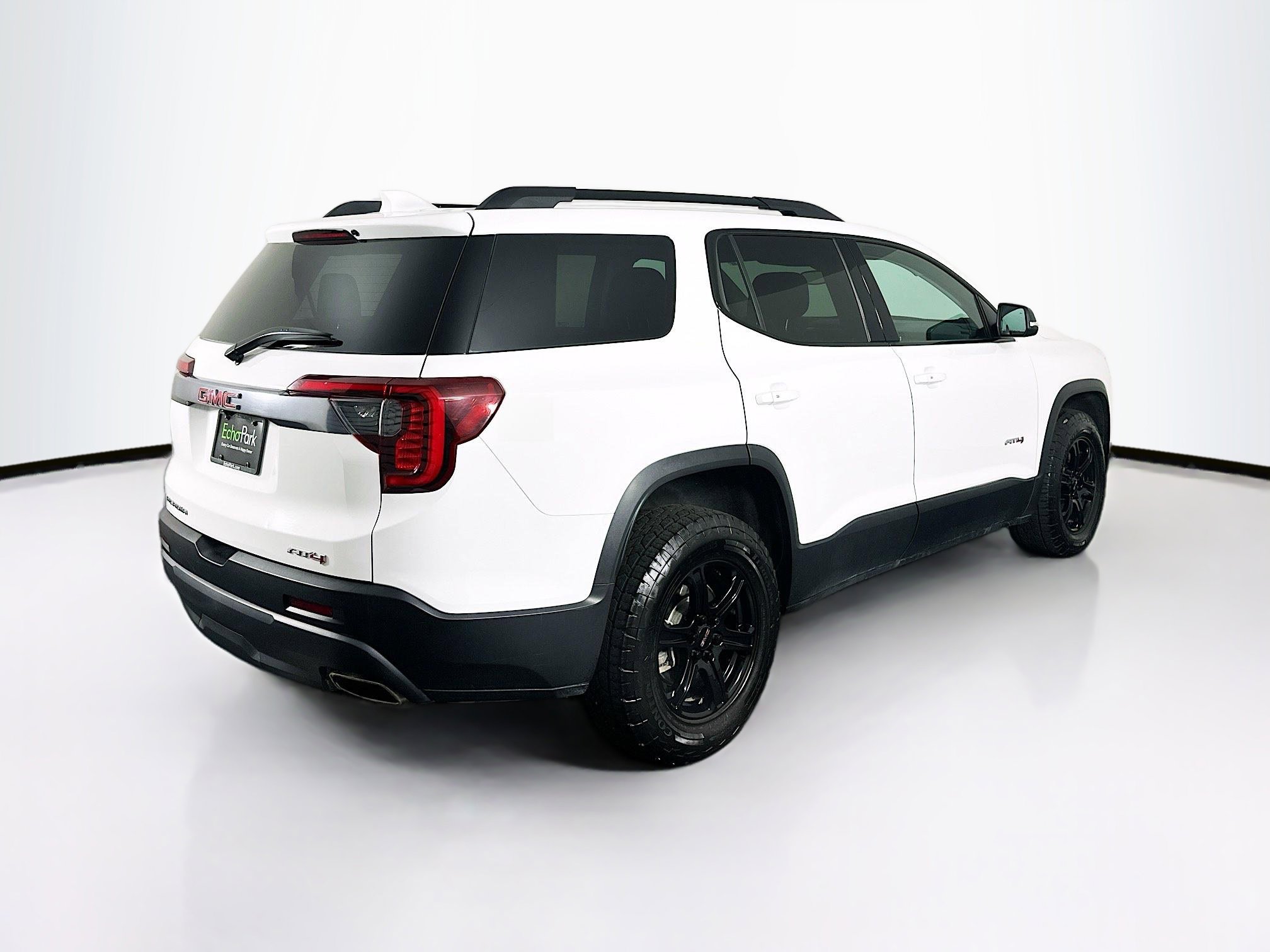 Used 2023 GMC Acadia AT4 w/ Trailering Package image 9