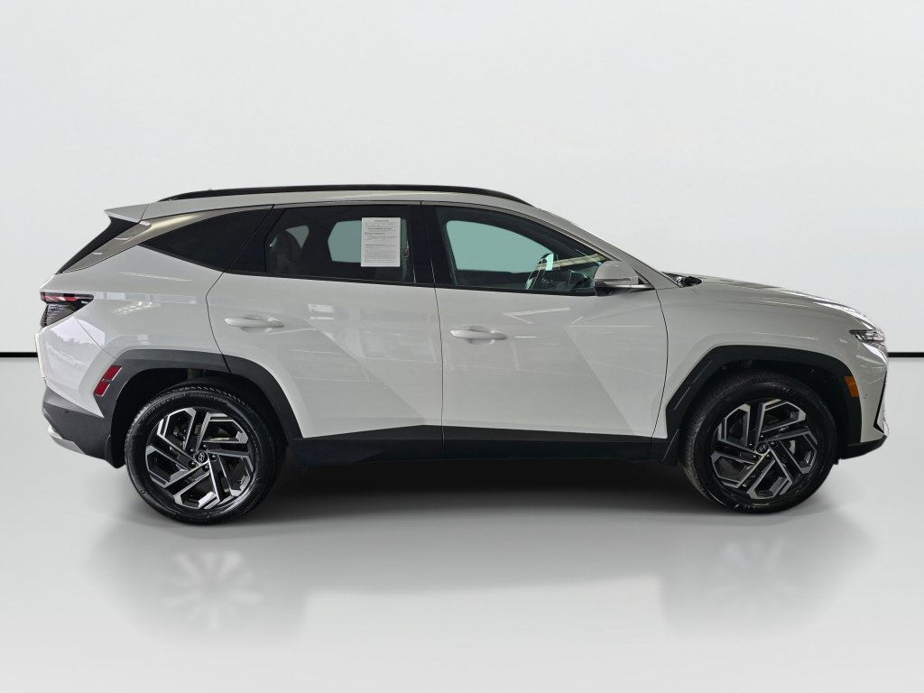 Used 2026 Hyundai Tucson Limited AWD/4WD image 6