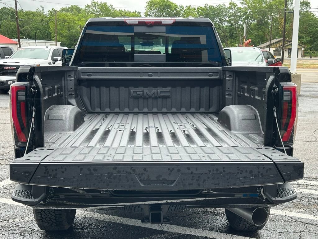 New 2026 GMC Sierra 2500 AT4 w/ AT4 Premium Plus Package AWD/4WD image 6