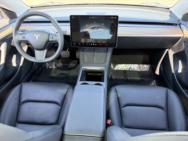 Used 2023 Tesla Model 3 Standard Range image 23